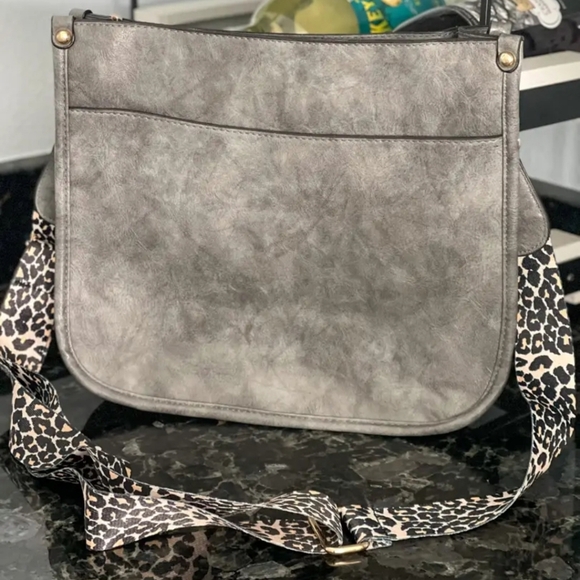 Large crossbody bag animal print strap-gray - Picture 2 of 3